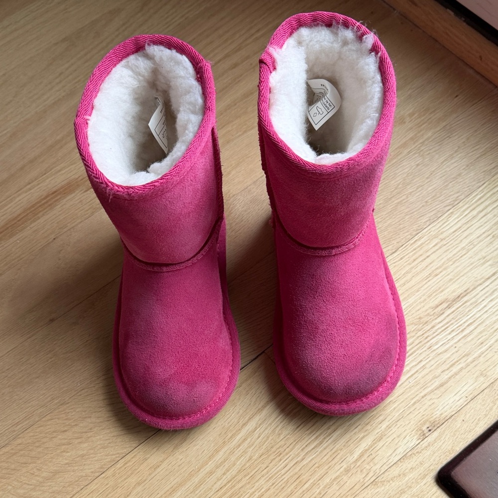 Koolaburra Fuchsia Suede Boots with White Fur